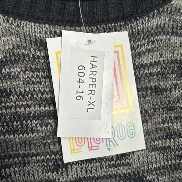 NWT Lularoe grey/black Harper long sleeve crewneck sweater size XL - Picture 4 of 5